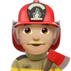 man firefighter: medium-light skin tone per la piattaforma Apple