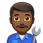 man mechanic: medium-dark skin tone für Apple Plattform