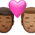 Apple dla platformy kiss: man, man, medium-dark skin tone, medium skin tone