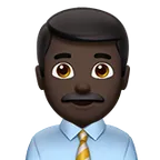Apple platformu için man office worker: dark skin tone