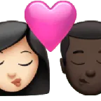 kiss: woman, man, light skin tone, dark skin tone para a plataforma Apple