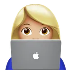 Apple platformu için woman technologist: medium-light skin tone
