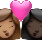 kiss: woman, woman, medium skin tone, dark skin tone สำหรับแพลตฟอร์ม Apple