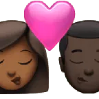 kiss: woman, man, medium-dark skin tone, dark skin tone per la piattaforma Apple