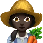 woman farmer: dark skin tone لمنصة Apple