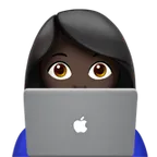 Apple platformu için woman technologist: dark skin tone