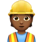 construction worker: medium-dark skin tone สำหรับแพลตฟอร์ม Apple