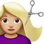 Appleプラットフォームのwoman getting haircut: medium-light skin tone