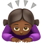 woman bowing: medium-dark skin tone per la piattaforma Apple