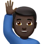 Apple dla platformy man raising hand: dark skin tone