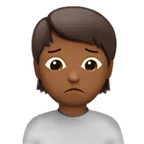 Apple dla platformy person frowning: medium-dark skin tone