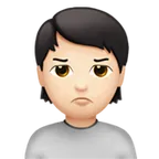 person pouting: light skin tone untuk platform Apple