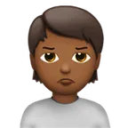 Apple 플랫폼을 위한 person pouting: medium-dark skin tone