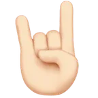 sign of the horns: light skin tone untuk platform Apple