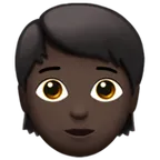 person: dark skin tone para la plataforma Apple