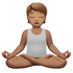 Apple dla platformy person in lotus position: medium skin tone