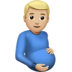 pregnant man: medium-light skin tone สำหรับแพลตฟอร์ม Apple