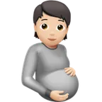 pregnant person: light skin tone untuk platform Apple