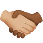 handshake: medium-light skin tone, medium-dark skin tone per la piattaforma Apple