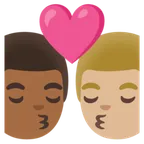 Google 플랫폼을 위한 kiss: man, man, medium-dark skin tone, medium-light skin tone