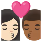 kiss: woman, man, light skin tone, medium-dark skin tone para a plataforma Google