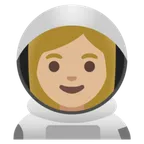 woman astronaut: medium-light skin tone สำหรับแพลตฟอร์ม Google