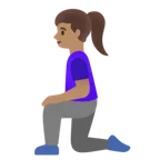 woman kneeling: medium skin tone สำหรับแพลตฟอร์ม Google