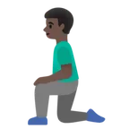 man kneeling: dark skin tone pentru platforma Google