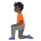 Google 플랫폼을 위한 person kneeling: dark skin tone