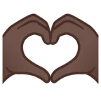 heart hands: dark skin tone untuk platform Google