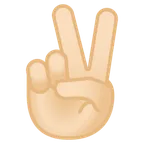 Google platformon a(z) victory hand: light skin tone képe