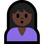 person pouting: dark skin tone untuk platform Microsoft