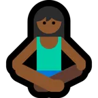 person in lotus position: medium-dark skin tone สำหรับแพลตฟอร์ม Microsoft