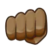 oncoming fist: medium-dark skin tone untuk platform Samsung