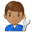 man mechanic: medium skin tone สำหรับแพลตฟอร์ม Samsung