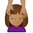 woman getting massage: medium skin tone สำหรับแพลตฟอร์ม Samsung