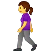 woman walking voor Samsung platform