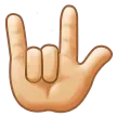 love-you gesture: light skin tone สำหรับแพลตฟอร์ม Samsung