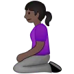 woman kneeling: dark skin tone til Samsung platform