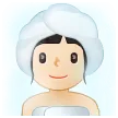 Samsung 플랫폼을 위한 woman in steamy room: light skin tone