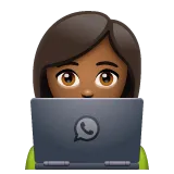 Whatsapp dla platformy woman technologist: medium-dark skin tone