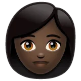 woman: dark skin tone untuk platform Whatsapp