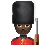 Whatsapp platformon a(z) woman guard: dark skin tone képe
