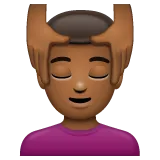 Whatsapp platformu için man getting massage: medium-dark skin tone