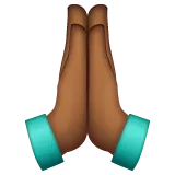 folded hands: medium-dark skin tone para la plataforma Whatsapp