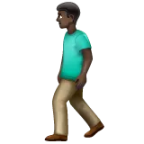 person walking: dark skin tone per la piattaforma Whatsapp