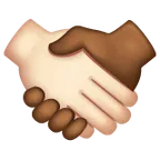 handshake: light skin tone, medium-dark skin tone untuk platform Whatsapp