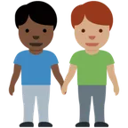 men holding hands: dark skin tone, medium skin tone per la piattaforma X / Twitter