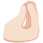 X / Twitter प्लेटफ़ॉर्म के लिए pinched fingers: light skin tone